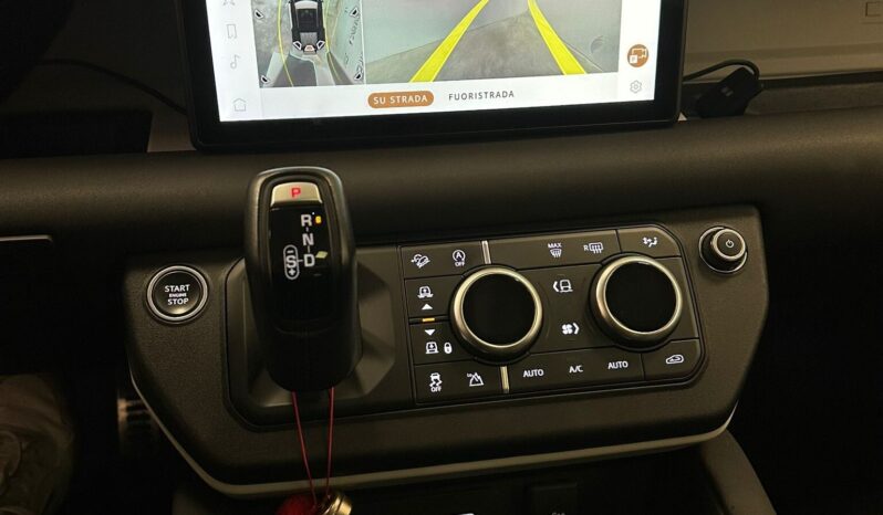 Land Rover Defender 110 2.0 SD4 AWD Auto 75° ANNIVERSARIO pieno