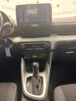 Toyota Yaris 1.5 Hybrid 5 porte Business pieno