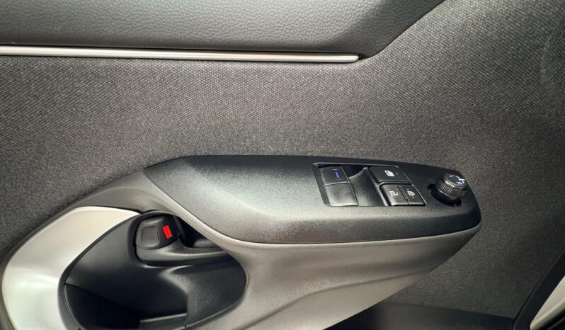 Toyota Yaris 1.5 Hybrid 5 porte Business pieno