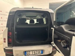 Land Rover Defender 110 2.0 SD4 AWD TAGLIANDI UFFICIALI Auto pieno