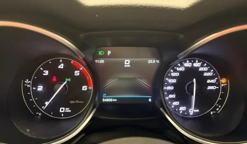 Alfa Romeo Stelvio 2.2 Turbodiesel 190 CV AT8 Q4 Business pieno