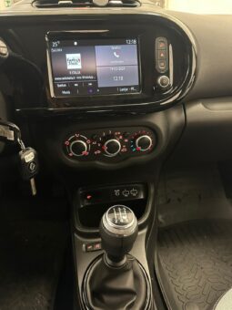Renault Twingo SCe 65 CV Duel Limited pieno